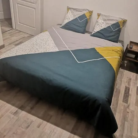 Duplex Aux Portes De St-quentin Apartmán